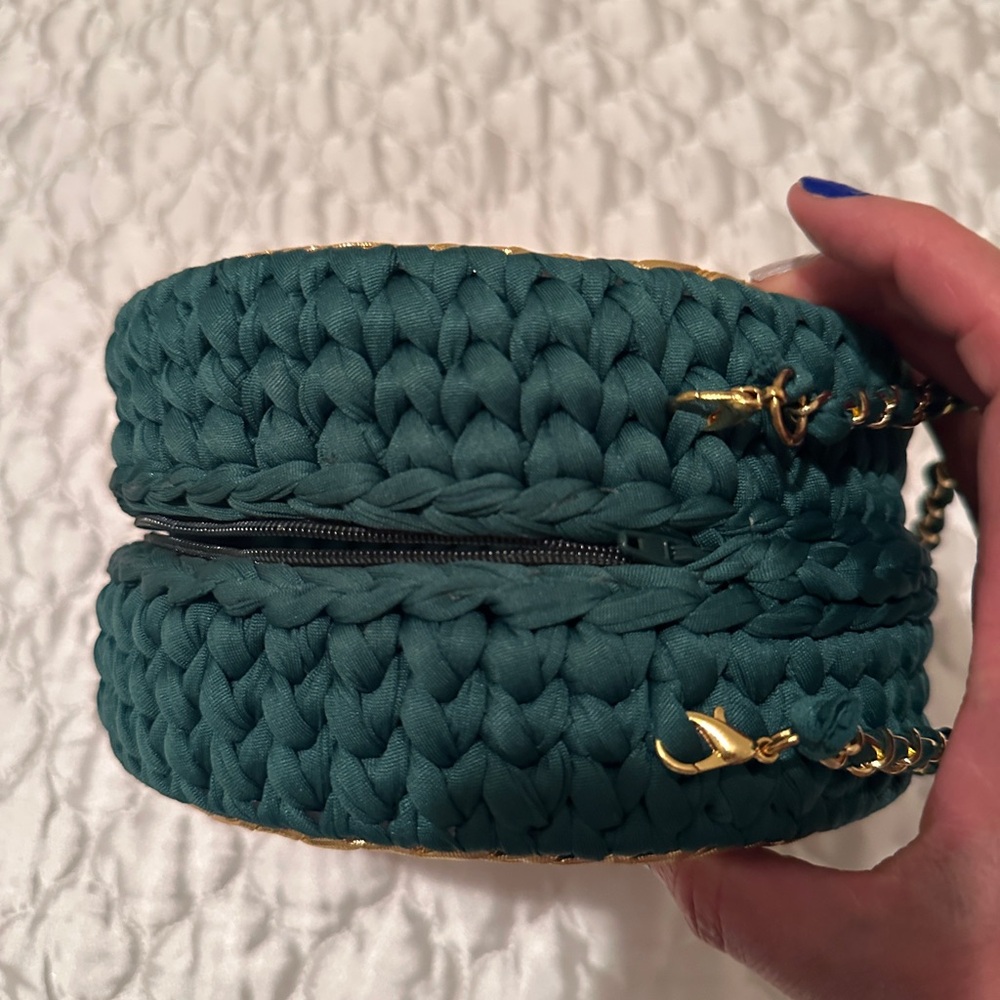 New Green clear bag with gold accents and strap - Picture 3 of 4
